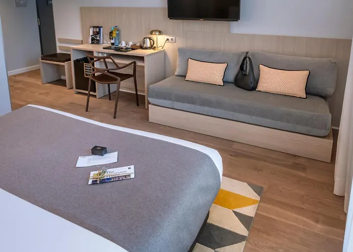 Otel Serhs Rivoli Rambla 4*
