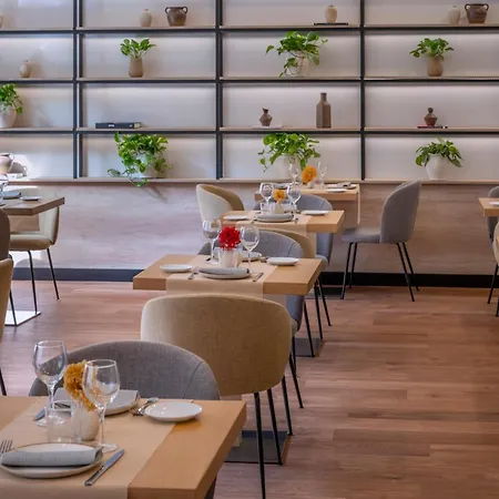 Отель Serhs Rivoli Rambla 4*
