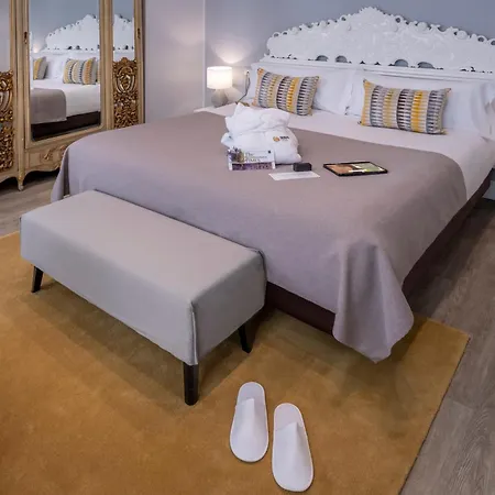 מלון Serhs Rivoli Rambla 4*