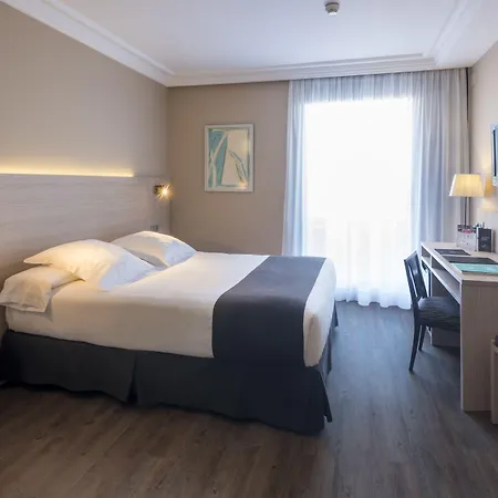 Отель Serhs Rivoli Rambla 4*